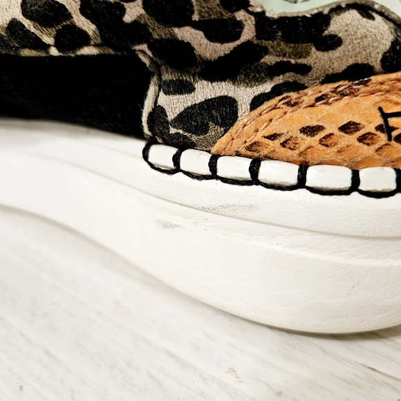 Hey Dude Wendy Rise Jungle Funk Black Women's Size 8 Slip-On Shoes - Picture 12 of 14